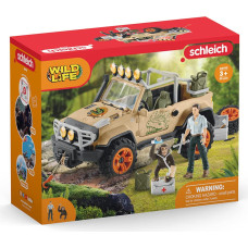 Schleich Wild Life off-road vehicle with winch, play figure