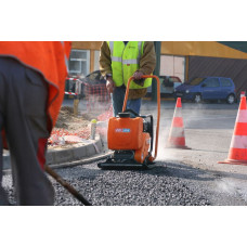 Altrad BELLE VIBRATORY PLATE PCX 20A HONDA ORANGE