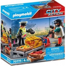 Playmobil Customs control