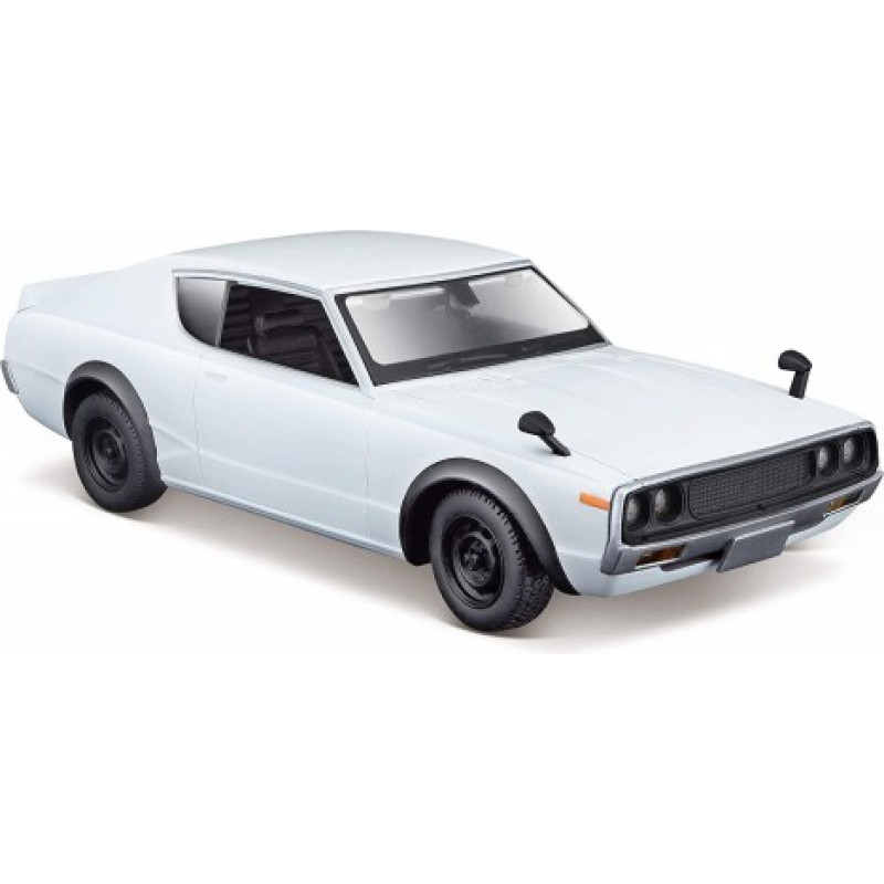 Maisto Composite model Nissan Skyline 2000GT-R 1973 1/24 white